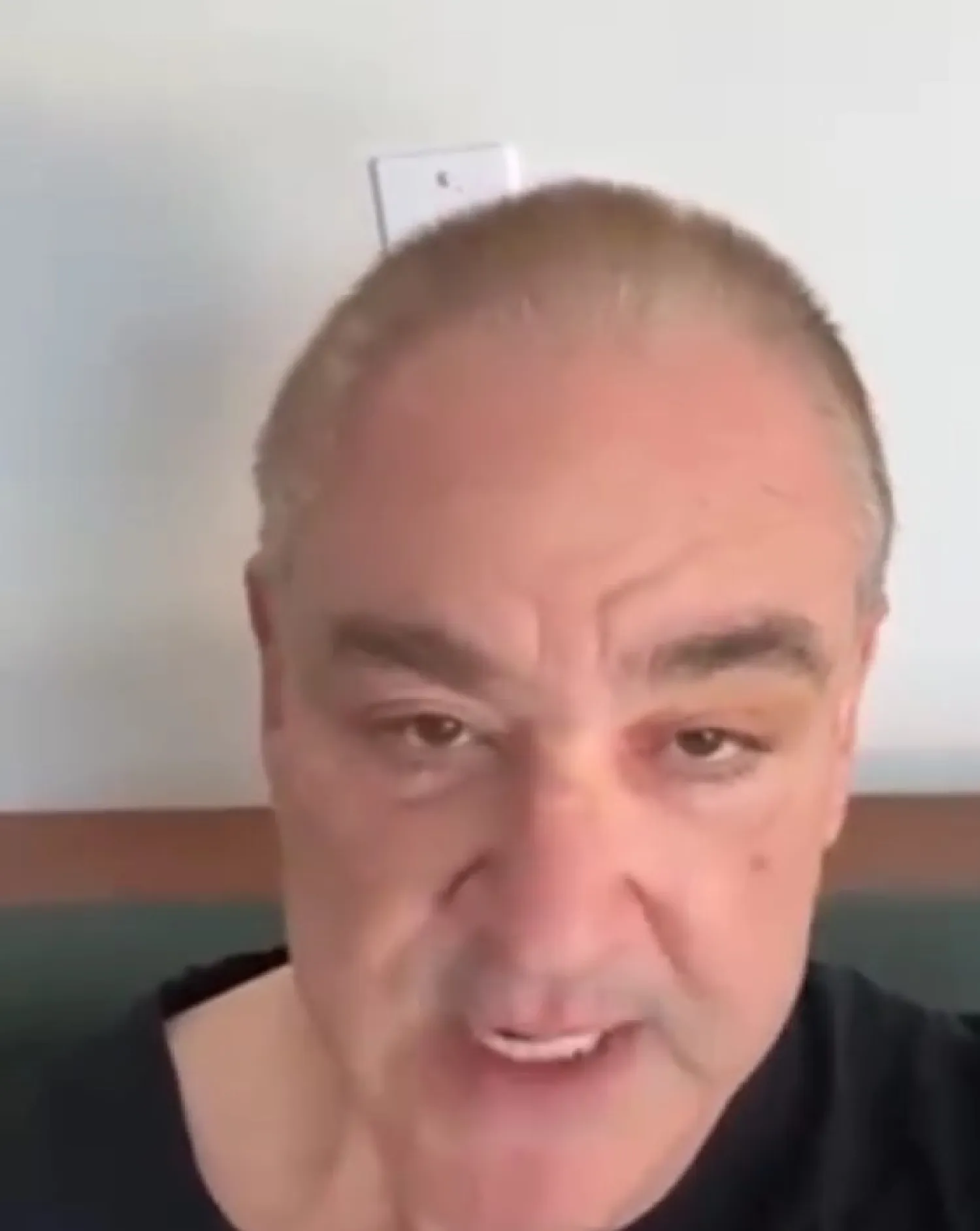 González Vaesken afirma que quedó relacionado por la gente a un personas rechazado en Ciudad del Este.