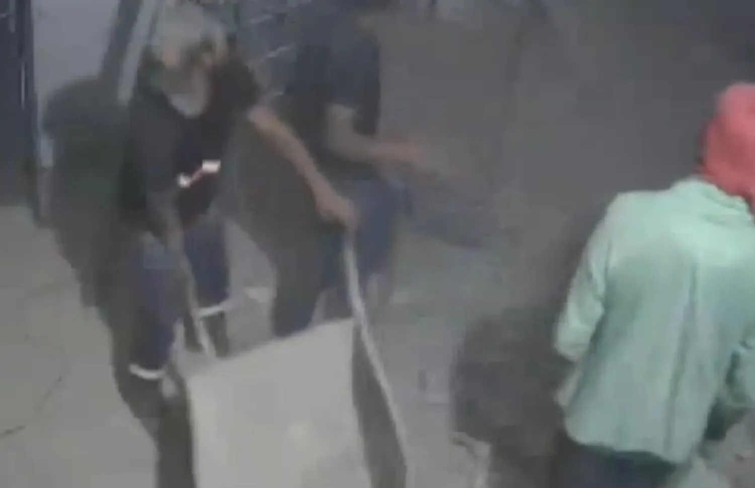 Un joven albañil murió en el Mercado 4.