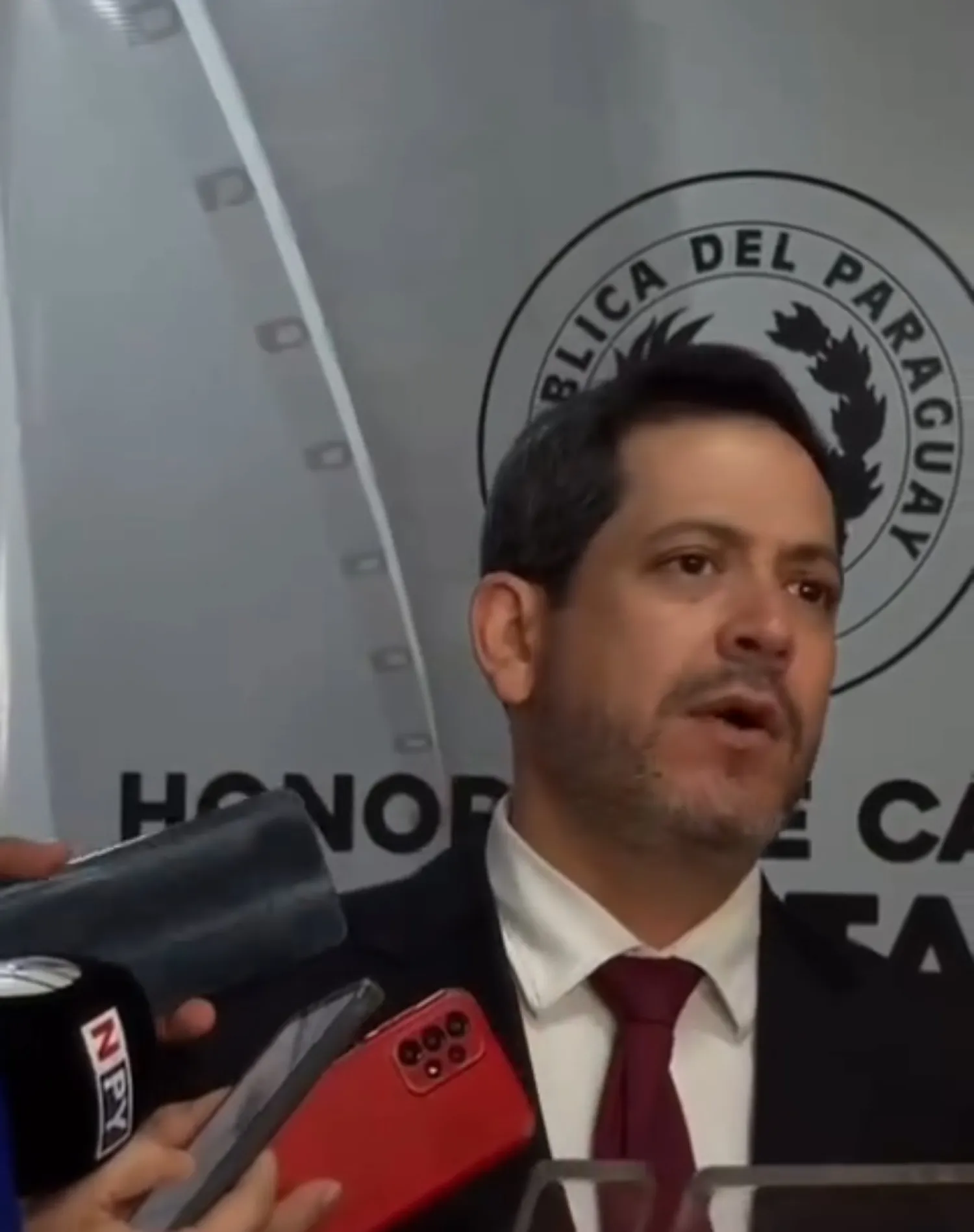 Latorre dice no a la suba de impuestos.