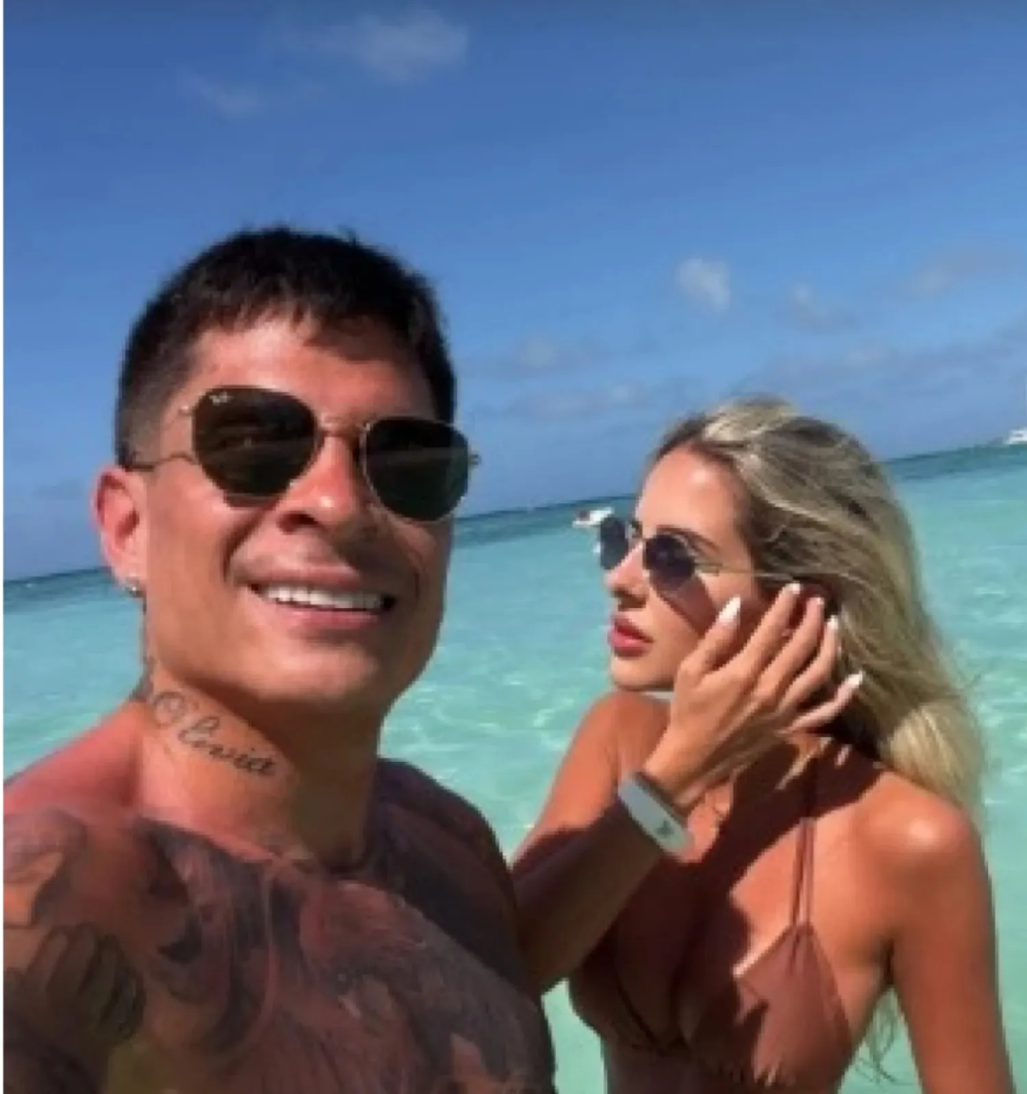 Iturbe ya tiene otro rubia a su lado