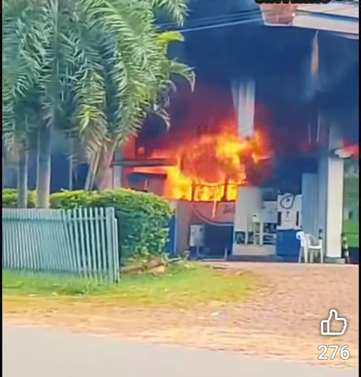 Voraz incendio se desató en la sede de la empresa Piribebuy.