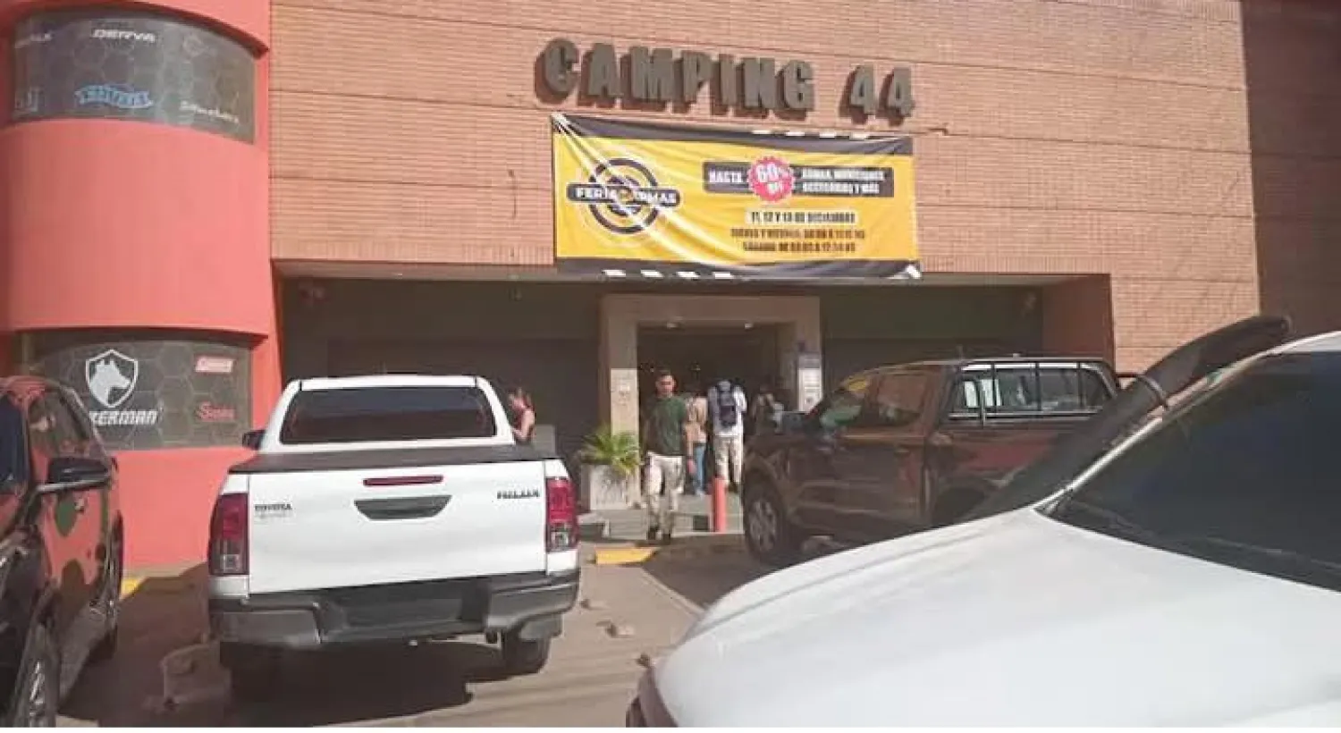 Allanan conocido comercio de Asunción por supuesto tráfico de armas.