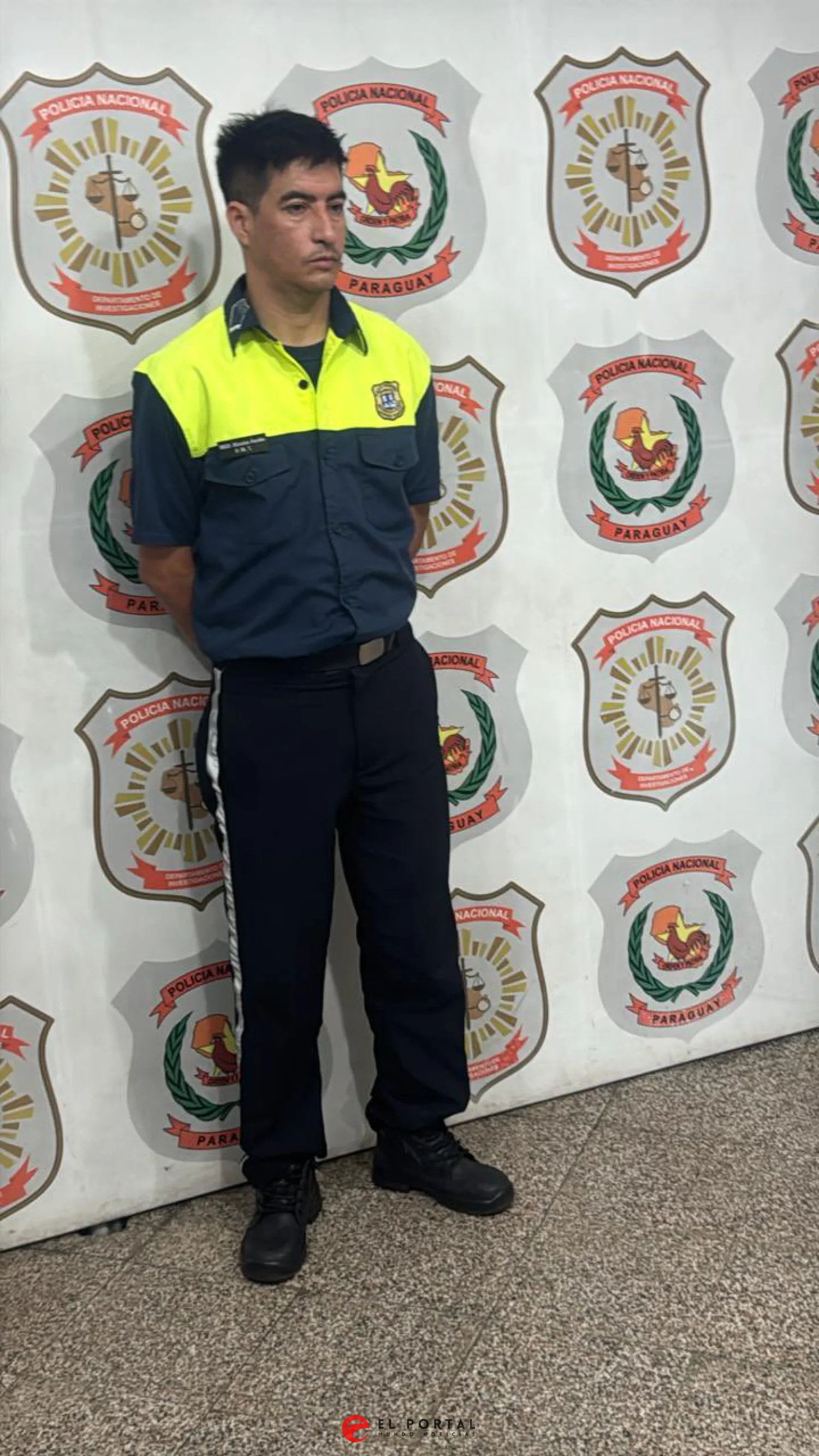 Detenien a un agente del PMT