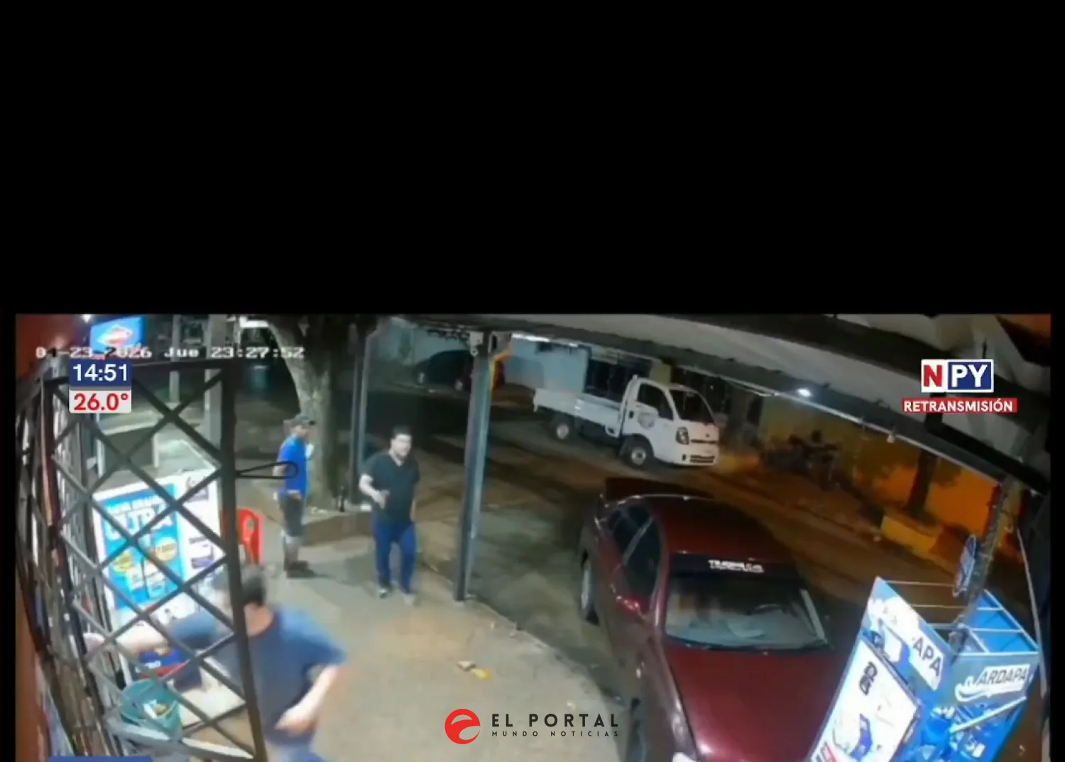 Chocó contra una bodega y se fue.