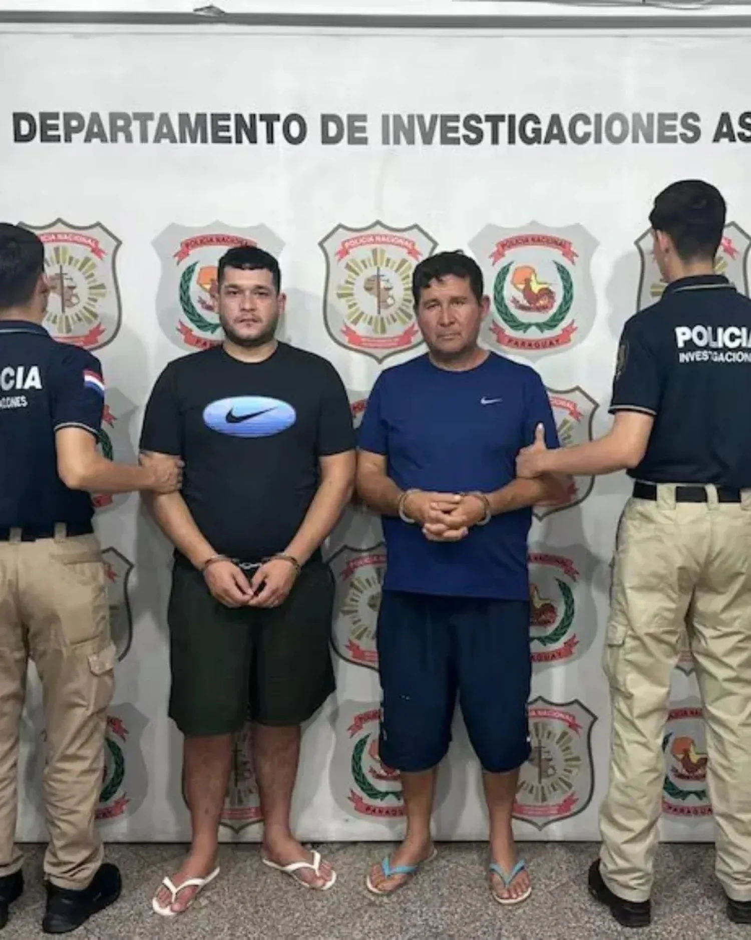 El oficial Jiménez de vuelta molesto con la Fiscalía.
